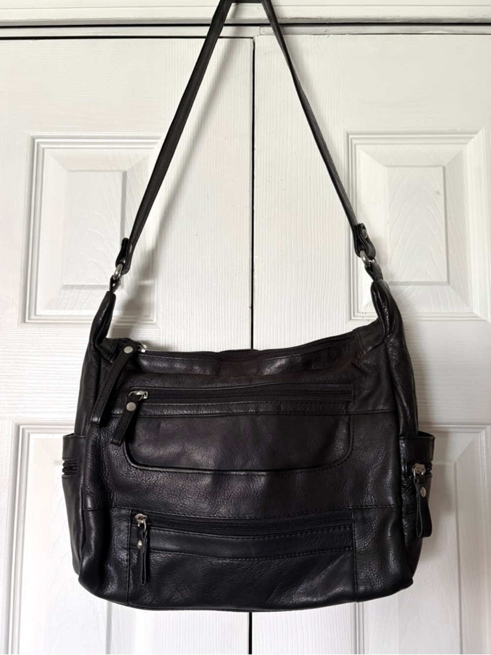 Great American Leather Works - Women's Spacious Black Leather Satchel Bag